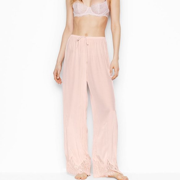 Last S Pair. VS Lightweight Silky Lace Pant Pink - Picture 7 of 16
